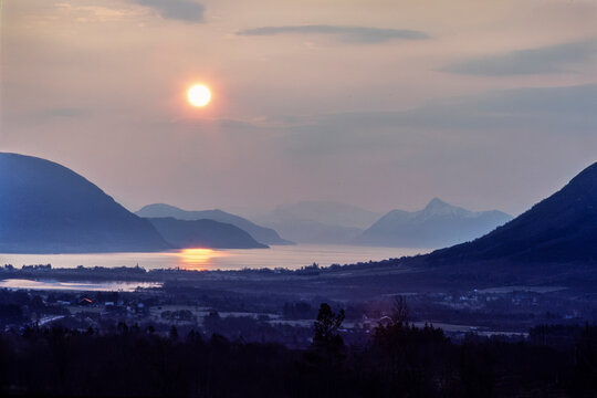 Sunrise at Hareid, Sunnm&oslash;re, Norway