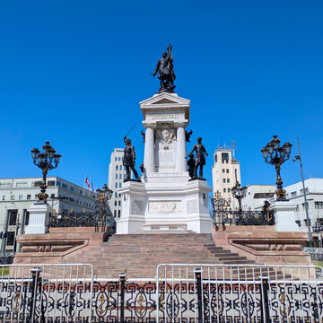 Monument  Heroes of Iquique Valparaiso