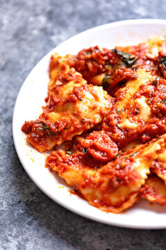 plate of italian ravioli pasta