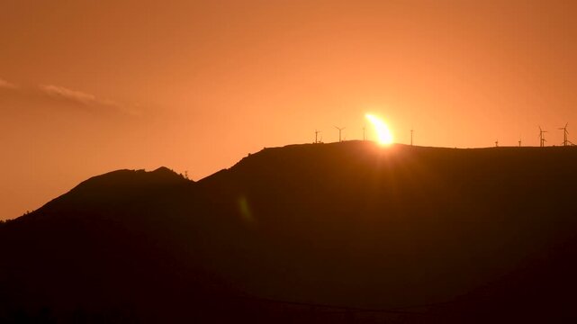 Time-lapse of the solar eclipse in Tarragona (12.08.2026), Spain, showing the moon completely covering the sun.