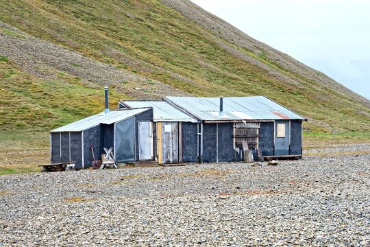 Historic trapper's and mining hut in Skansbukta, Billefjorden, Spitsbergen Island, Svalbard Archipelago, Norway