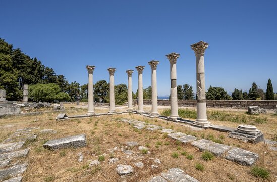 Roman columns, ruins of the Roman healing temple Asklepieion, Kos, Dodecanese, Greece