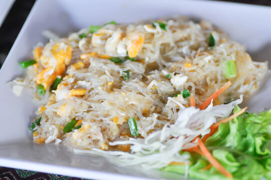 stir fried noodles or stir fried vermicelli or Cellophane noodles or Stir fried glass noodles with egg and vegetable