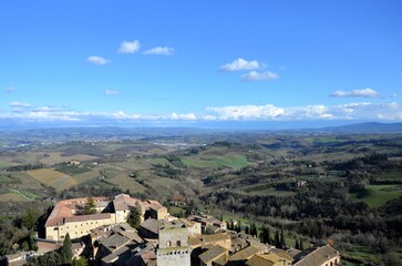 Obraz premium The medieval village of San Gimignano in Tuscany, seen from above