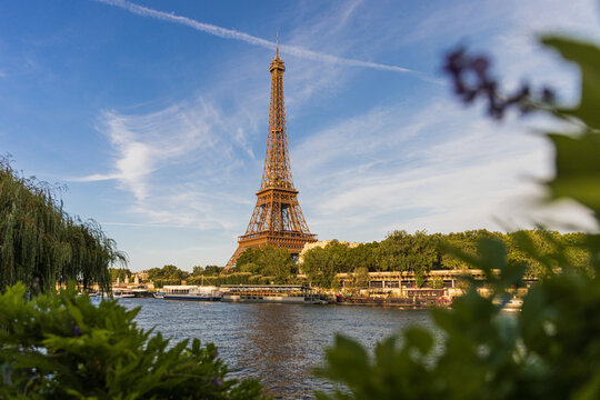 Scenic view of the Eiffel Tower and Seine river in Paris