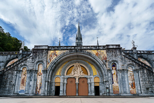View of the Basilica in the Sanctuary of Lourdes, France. Mayor pilgrimage spot for Catholics