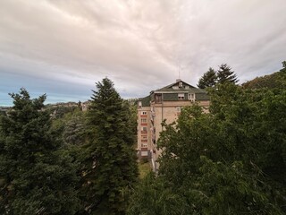 Obraz premium A building in the nature with a cloud in Serbia