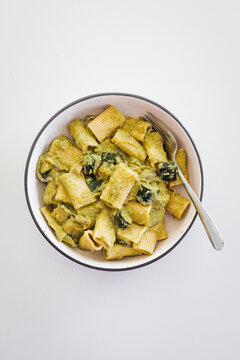 creamy zucchini rigatoni pasta with vegetables for a healthy vegetarian meal