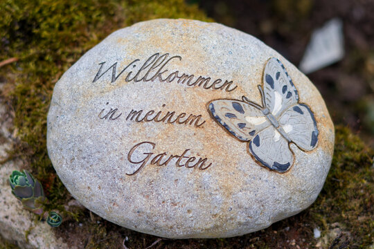 Detailaufnahme: eine Steinskulptur