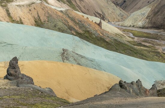 Colored rhyolite mountains, Gr&aelig;nihryggur, Landmannalaugar, Fjallabak, Icelandic highlands, Iceland