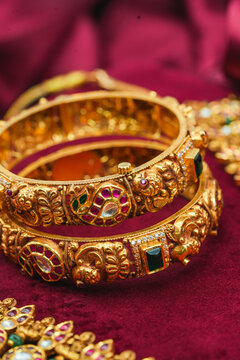 Bridal Golden Bangles &ndash; Traditional Wedding Jewellery