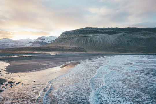 sea and mountains
