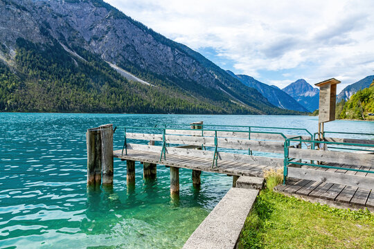 Blick auf den Plansee mit Bootssteg, Reutte &Ouml;sterreich