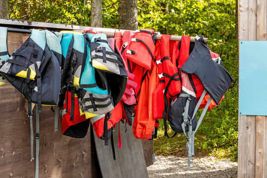 Schwimmwesten, Bootsverleih am Plansee, &Ouml;sterreich 