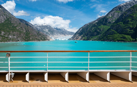 Cruising to Dawes Glacier in Endicott Arm, Alaska