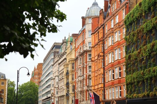 Lincoln's Inn Fields in Holborn area of London, UK. It is the largest public square in London.