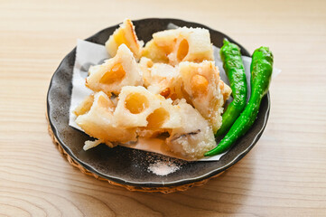 サクサクのれんこん唐揚げ © kikisora
