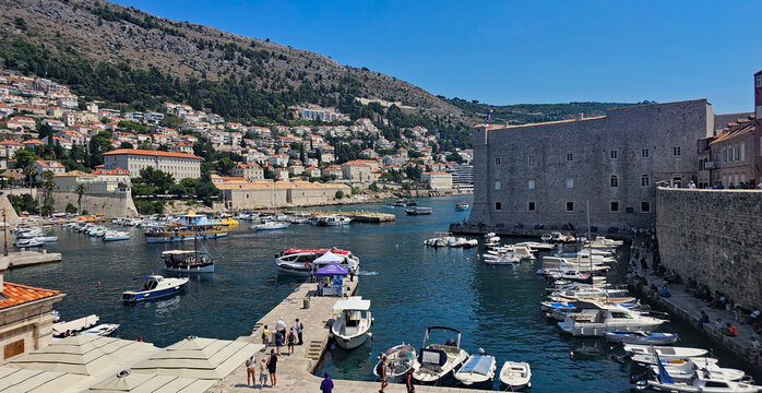 Wonderful photos of Dubrovnik, Croatia, featuring the sea, the castle, and the &ldquo;Game of Thrones&rdquo; filming location, all captured in absolutely beautiful weather.