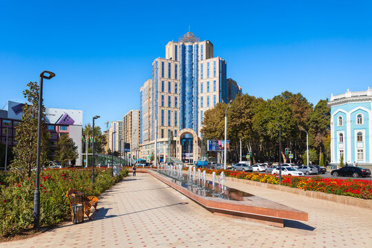 Vatan Shopping Mall building in Dushanbe city