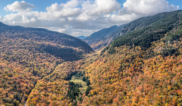 Smugglers' Notch State Park in Autumn - Stowe Vermont	