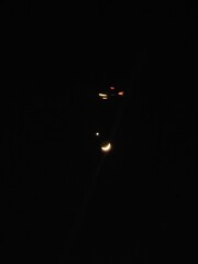 The crescent moon looks beautiful alongside Venus. © Haeruman_98