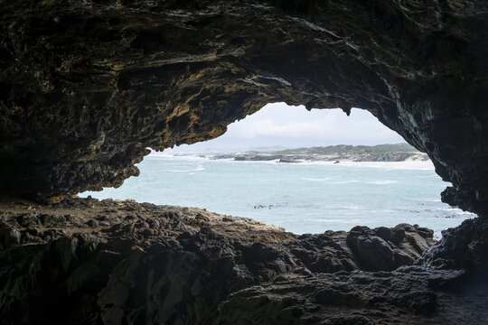 Klipgat Cave, cave that was inhabited in the Stone Age, archaeological finds from over 100, 000 years ago, Gansbaai, Western Cape, South Africa