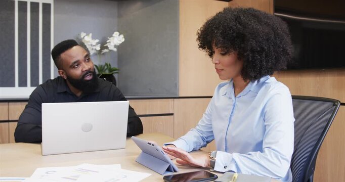 Lifestyle videos indoor of people doing activities at office, business colleagues using laptop and t