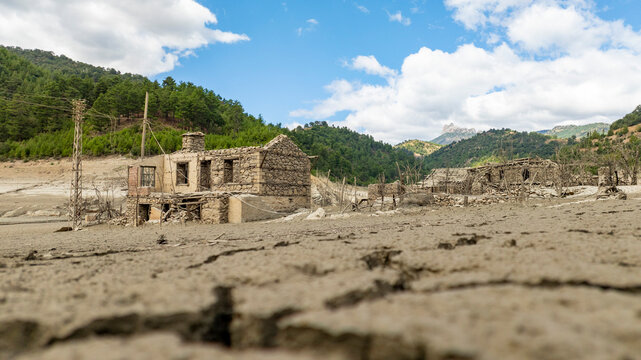 Isparta, Turkey - August 18, 2026: Small Darıb&uuml;k&uuml; village flooded with dam waters despite locals&rsquo; pending legal case. A small village in the southern province of Isparta was flooded by water from a da