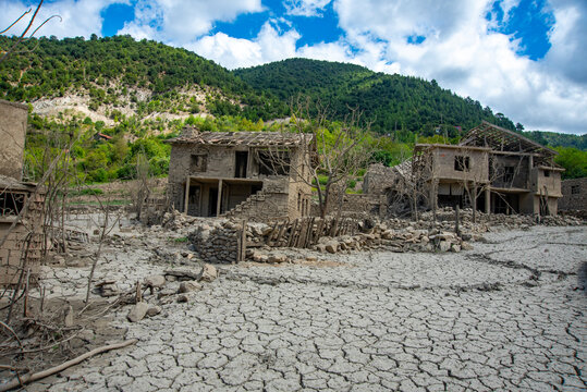 Isparta, Turkey - August 18, 2026: Small Darıb&uuml;k&uuml; village flooded with dam waters despite locals&rsquo; pending legal case. A small village in the southern province of Isparta was flooded by water from a da