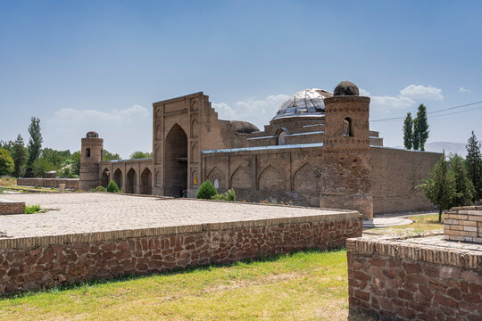 Landscape view of old madrasa aka madrasa kukhna ancient religious building on Registan square, Hissar, Tajikistan