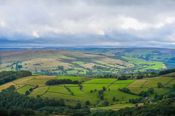 Fototapeta premium Moorland and Rocky Hills Across the Peak District National Park