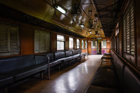 Ferrocarril de la Muerte, tambi&eacute;n llamado Ferrocarril de Birmania, fue una v&iacute;a f&eacute;rrea de unos 415 kil&oacute;metros construida por el Imperio del Jap&oacute;n durante la Segunda Guerra Mundial en Tailandia.