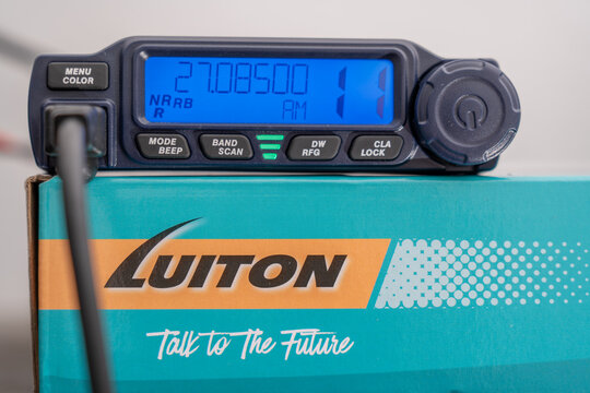 Luiton brand CB radio tuned to channel 11 in AM, general calling channel