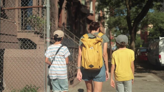 BCN NYC 1er dies  Clip 81