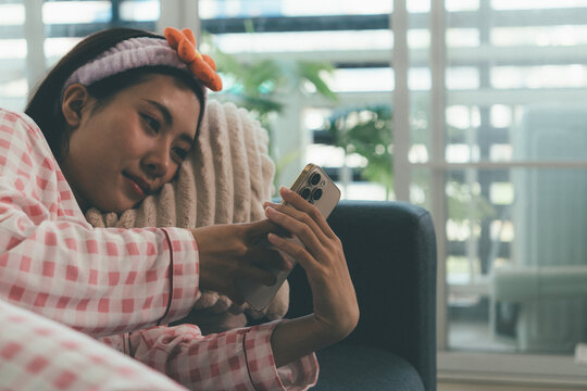 Woman enjoying life at home, promoting healthy eating, wellness, and a balanced lifestyle. Concept of natural nutrition, mindfulness, and modern healthy living.