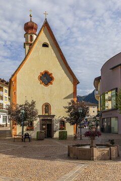 Saint Anthonys Church, Ortisei, Val Gardena, Dolomites, South Tyrol, Italy