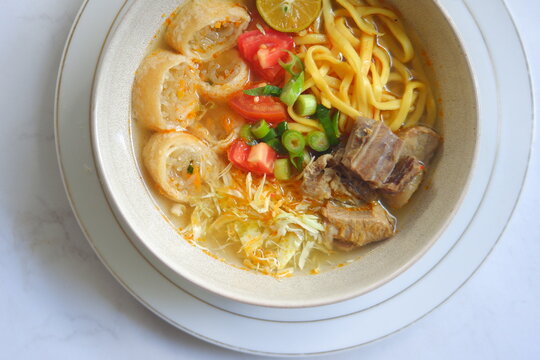 Bowl of soto mie Bogor 