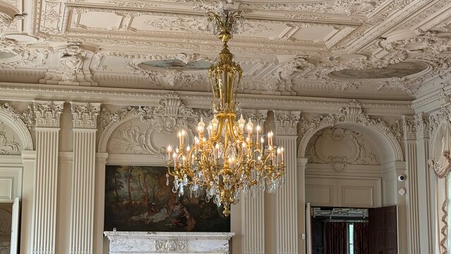 Light fixture