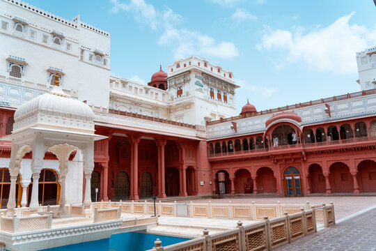 templos,palacios y edificios importantes de la india
