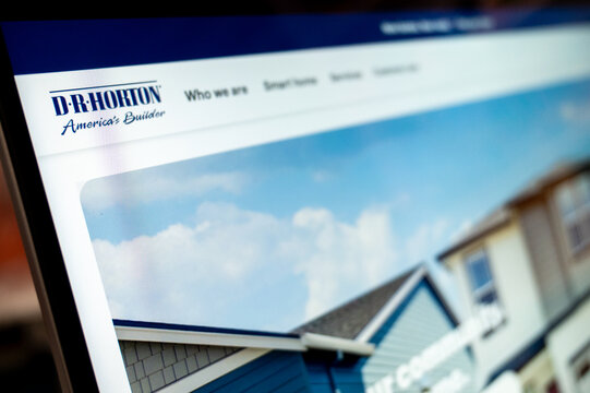 Mexico city, mexico, 11 07 2025: dr horton website showing new home builder community