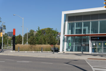 Obraz premium exterior view of Chaplin LRT Station Eglinton Line 5, 574 Eglinton Av W, Toronto