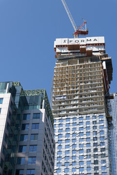 East Tower of FORMA Condos 260 King St W, Toronto - designed by Frank Gehry and David Mirvish, developed by Great Gulf, Dream Unlimited, Westdale Properties