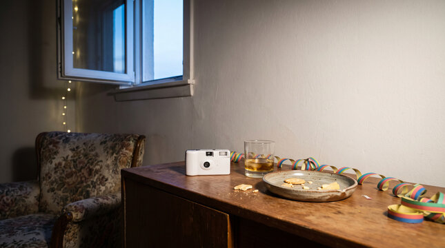 Retro party memories linger after friends leave