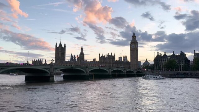 Big Ben London at Sunset &ndash; Iconic Landmark and Westminster Skyline