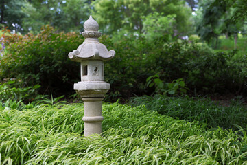 Toro at US National Arboretum © Charles