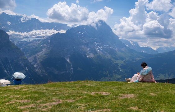 Mountain range from Grendelwals first