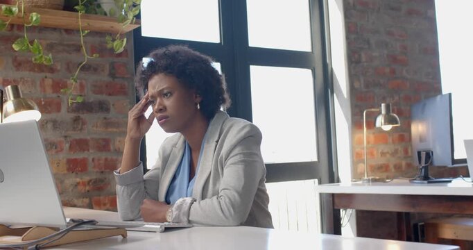 Lifestyle videos (indoor) of people doing activities at office, working in office, woman in blazer l