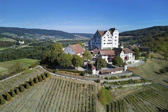 Baroque Wildegg Castle on the foothills of the Chestenberg, M&ouml;riken, Wildegg, Canton of Aargau, Switzerland