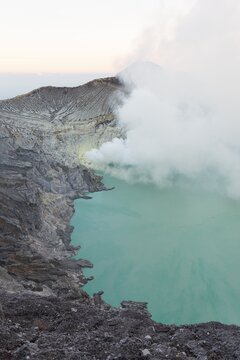 Volcano Kawah Ijen, volcanic craters with crater lake and steaming vents, Banyuwangi, Sempol, Eastern Java, Indonesia