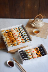 delicious sushi box © EndwiaAS